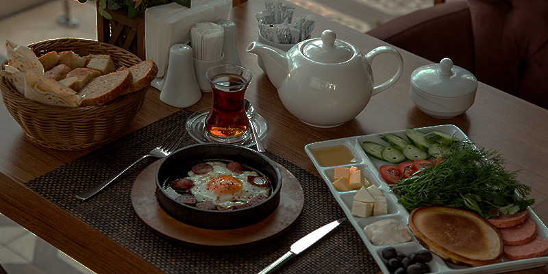 کافه برای صبحانه انقلاب